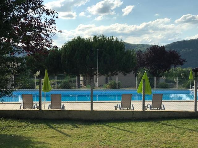 Camping Le Mondou Saint-Julien-de-Lampon Exterior foto